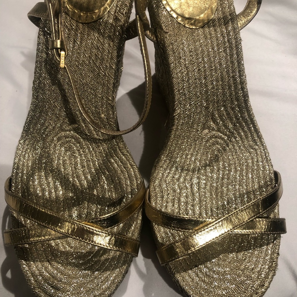 Gucci gold sparkle platform sandals